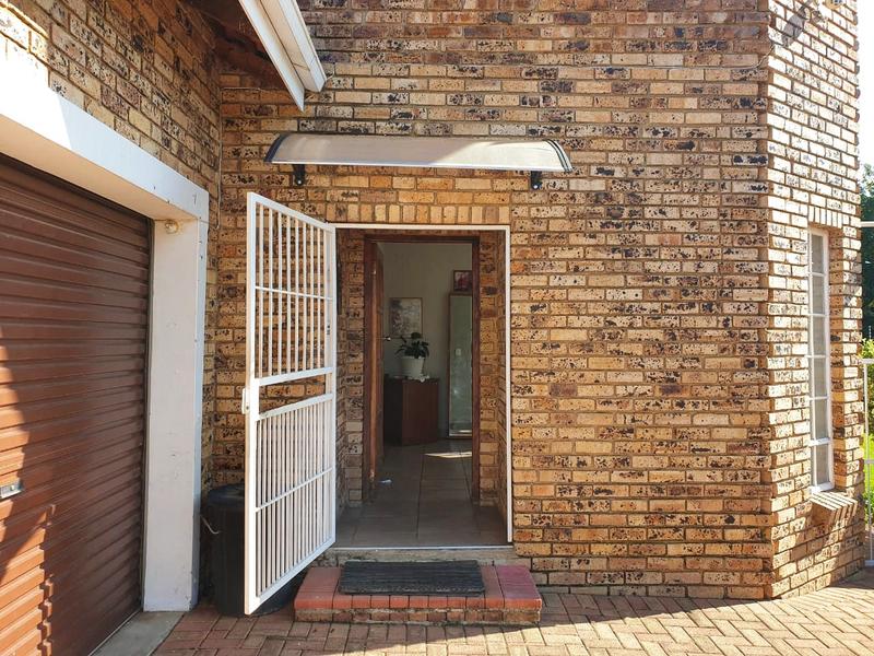 4 Bedroom Property for Sale in Miederpark North West